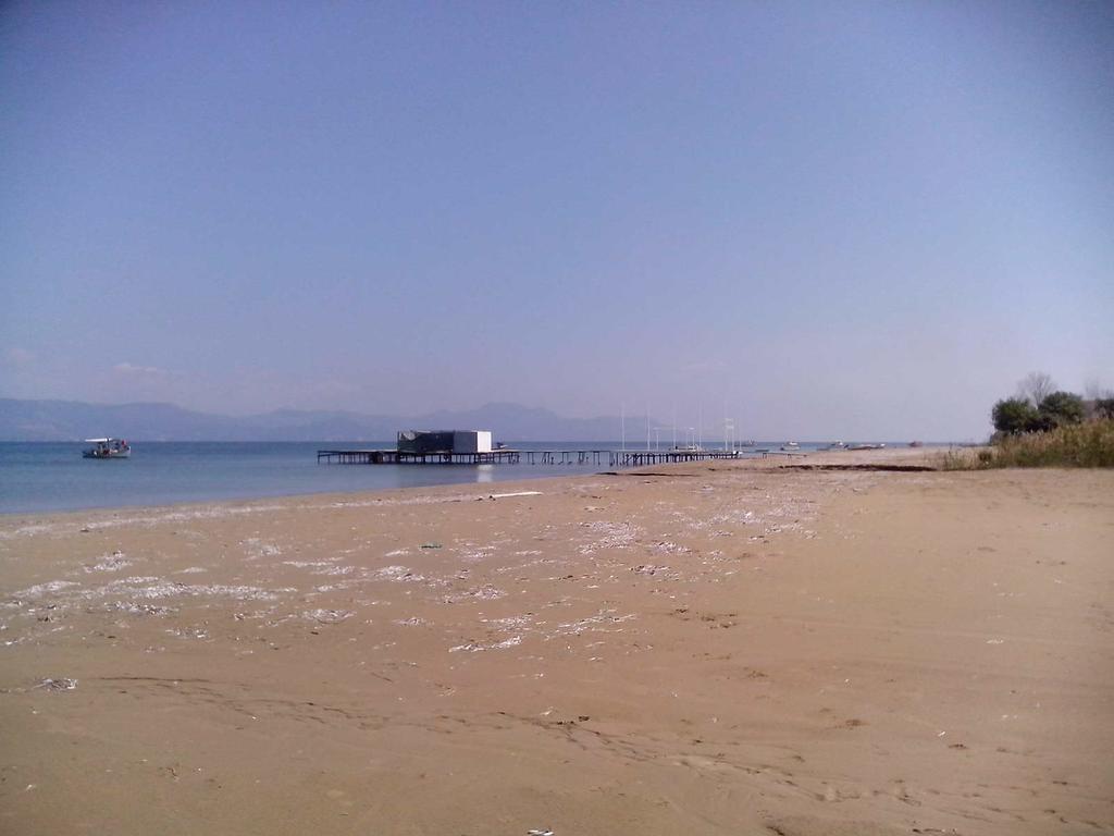 Hebes Studios Kavos Luaran gambar