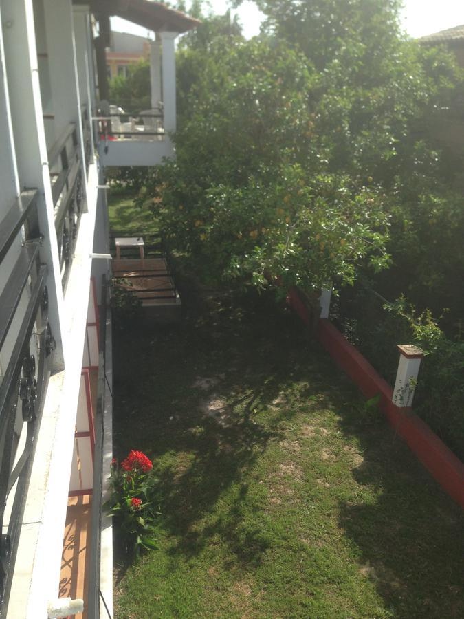 Hebes Studios Kavos Luaran gambar